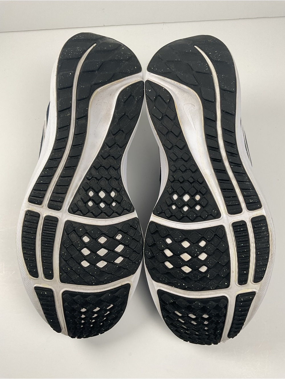 Nike Air Zoom Pegasus 39 TB Women's Size 8.5 Navy White Running Walking Shoes - Picture 9 of 10
